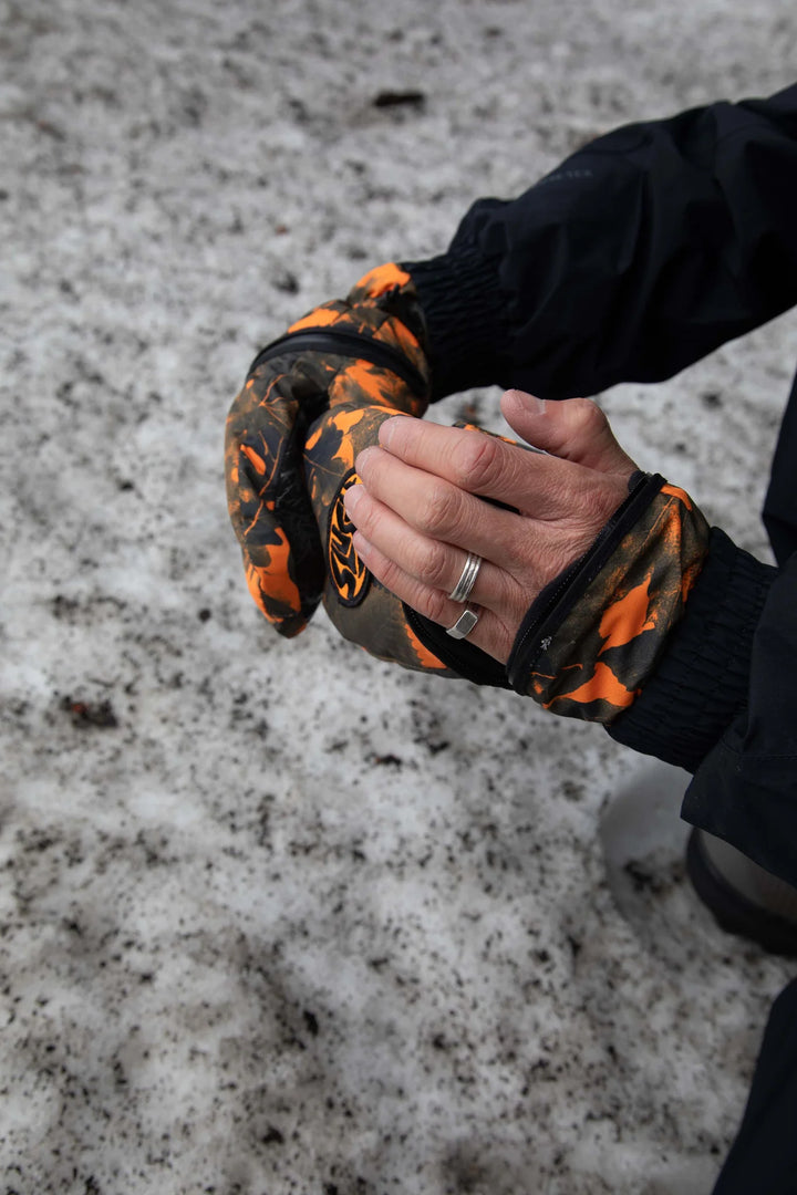 Death Grip Ghoul Mitt (Slush Magazine)