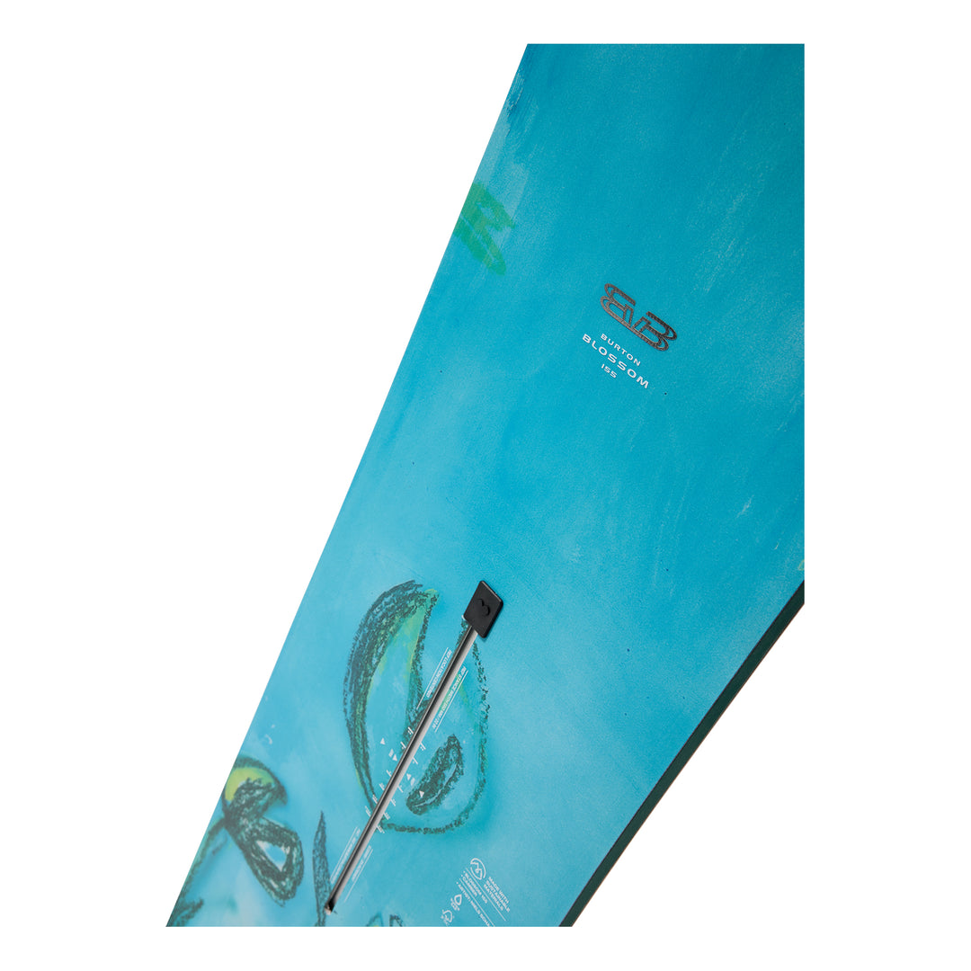 b burton snowboards Kids' After School Special Snowboard Package Flat Top A flat profile between the feet means stability Burton Blossom Snowboard - Frog
