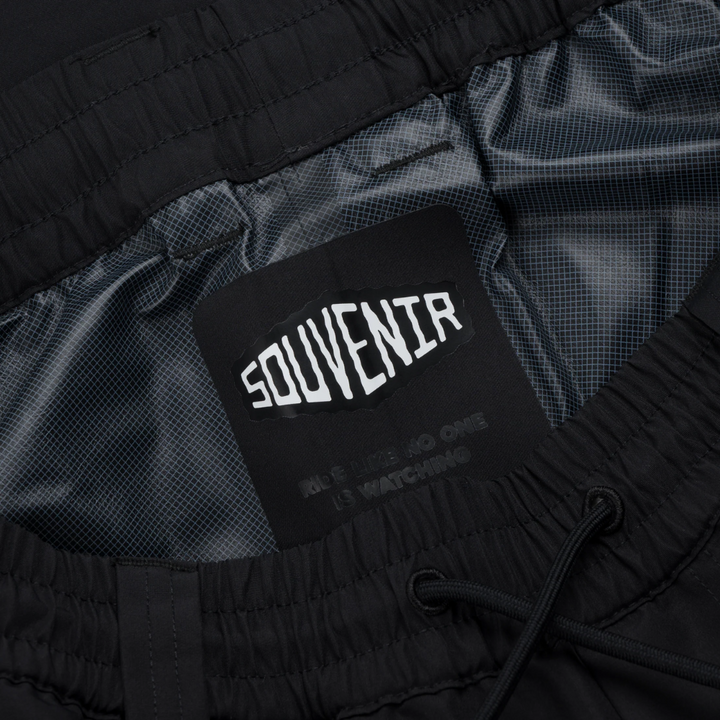 Souvenir 2.5 PLY Recession Snowboard Black