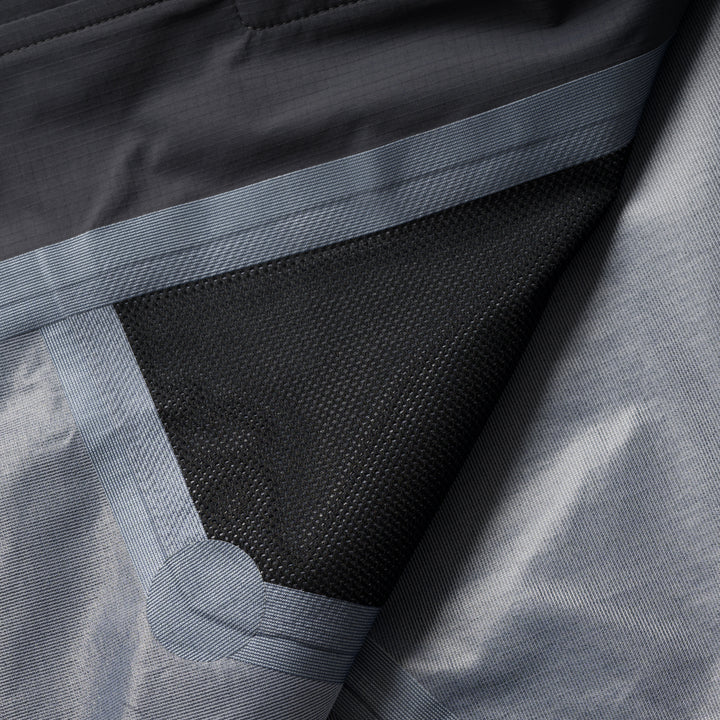 Howl Shell Snowboard Jacket - Black