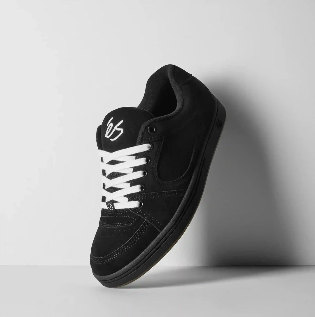 éS Accel Black