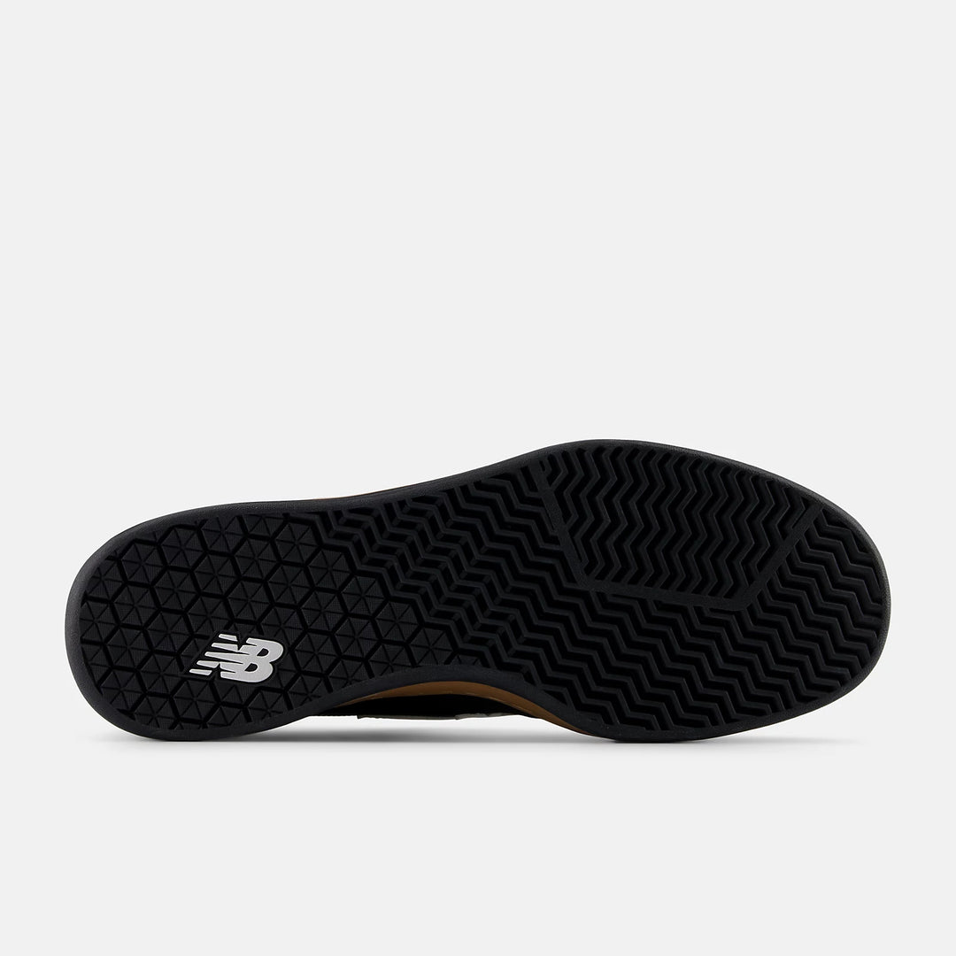 New Balance Numeric 440 V2 Black/White (NM440BNG)