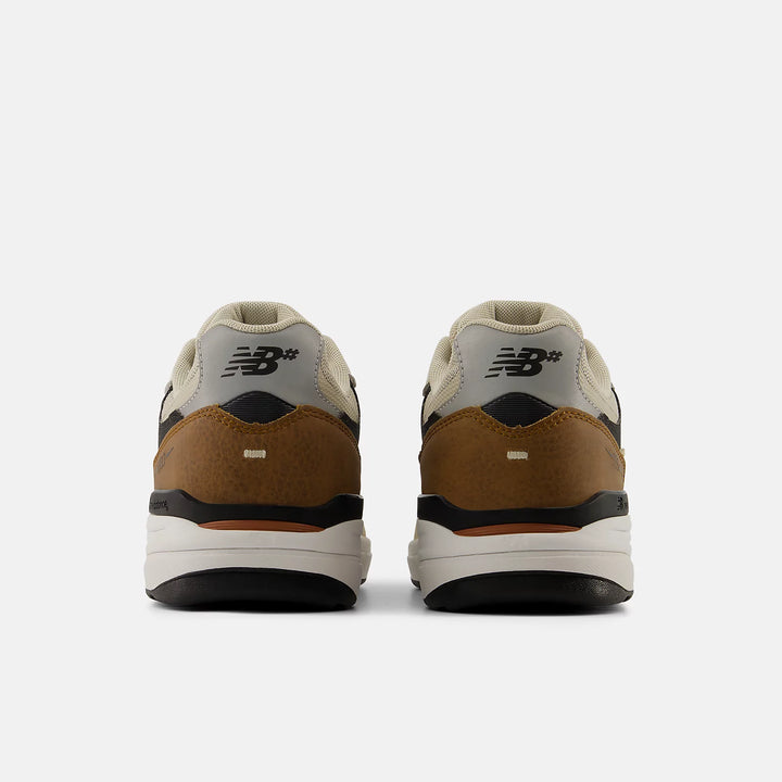 New Balance Numeric Reynolds 933 Quicksand/Sea Salt (UN933ONE)